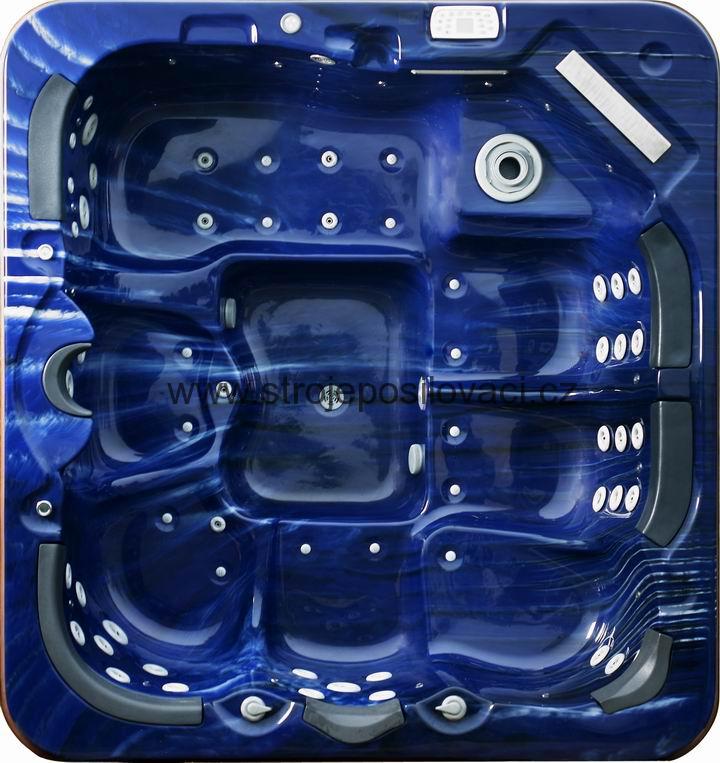 Hydromasažní vana pro 7 osob 5501