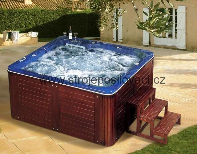 Hydromasažní vana pro 6 osob 5502